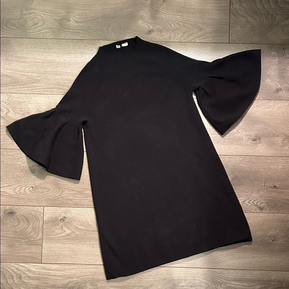 Elegant Black Bell Sleeve Sweater Dress